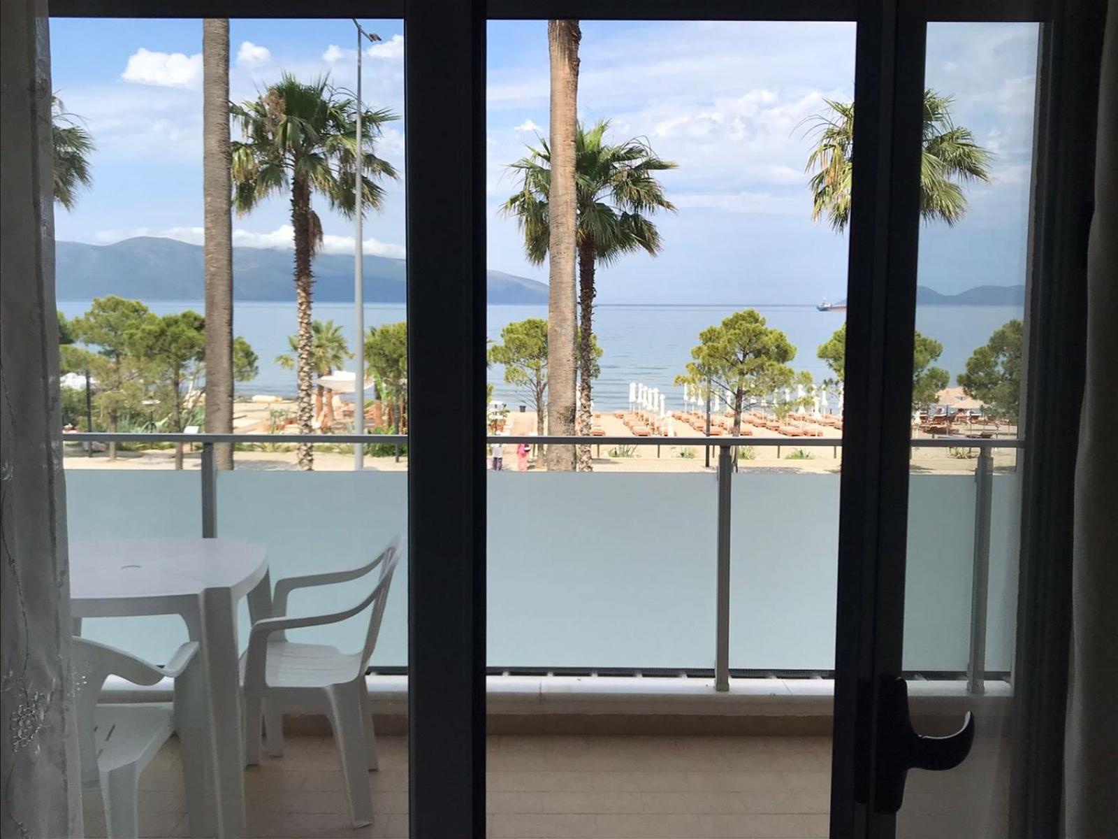 Apartment Sea Front House Vlorë